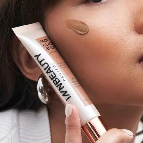 NWB Bronze Face Glaze Gel Cream with Squalane, Ceramides & Hyaluronic Acid - Picture 3 of 5